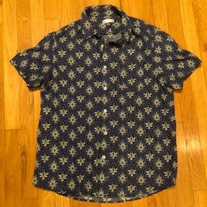 Men’s Patterned Button Down sz L
